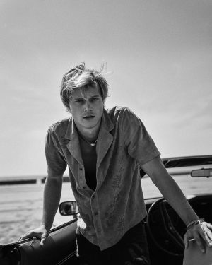 Rudy Pankow Instagram - Went on a jaunt with 
@flauntmagazine 

Was a dandy ol time.
-
THANK YOU
Photographer: @kurtiswarienko 
Stylist: @mrmontyjackson featuring @amiparis @ysl @tiffanyandco & @hublot 
Groomer: Blondie
Producer: @itsgarettquigley 
Prop Stylist: @cjaslan 
Written by: @bumblebr3e