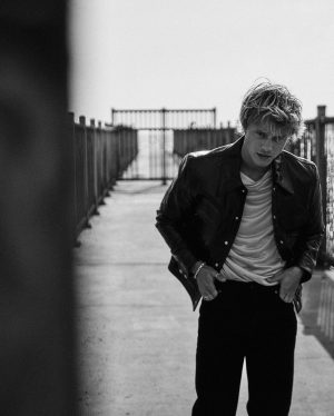 Rudy Pankow Instagram - Went on a jaunt with 
@flauntmagazine 

Was a dandy ol time.
-
THANK YOU
Photographer: @kurtiswarienko 
Stylist: @mrmontyjackson featuring @amiparis @ysl @tiffanyandco & @hublot 
Groomer: Blondie
Producer: @itsgarettquigley 
Prop Stylist: @cjaslan 
Written by: @bumblebr3e