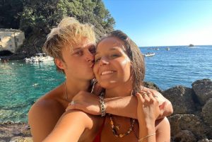 Rudy Pankow Instagram - Oh the places we’ve seen. Happy day of birth to the person who makes me the most happy! I love you🤟🏽
