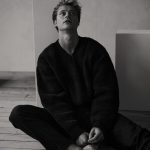 Rudy Pankow Instagram - Swipe to see the stages of what happens to me after downing Taco Bell as fast as I can… THANK YOU @kevinsinclairphoto 📸 was such a great workin with you! And thank you… 💇🏼‍♂️ @agatahelena 👔 @alexandra_deangelis for making me look cool!
