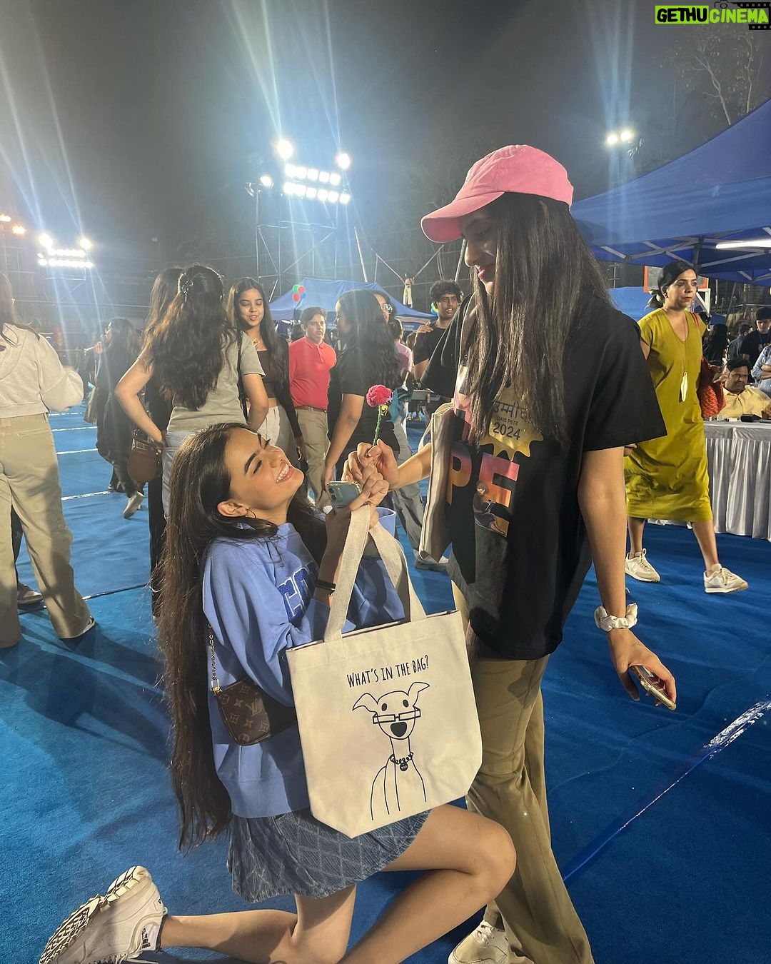 Ruhanika Dhawan Instagram - boards over 😁😁😁