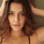 Ruhi Singh Instagram - What do you mean I can’t live in a dream forever? It’s my favourite place to be @farrokhchothia ⚡️