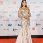 Ruhi Singh Instagram - @filmfare #hyundaifilmfareawards2024 Wearing @niveditasaboocouture Photos @tejas.kudtarkar Hmua team @internationalbeautyschool @bhakti.sapkeofficial @adorn_nimishapahuja @jui.spake