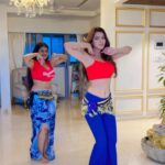 Ruhi Singh Instagram - I love this song! Post class shenanigans 😋 #kaavaalaa #bellydance #bellydancefusion