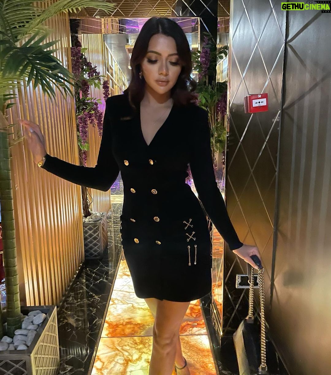 Ruhi Singh Instagram - London photo dump part 1 London, UK