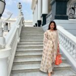 Ruhi Singh Instagram - Happy holi doston 🙏 Taj Falaknuma Palace