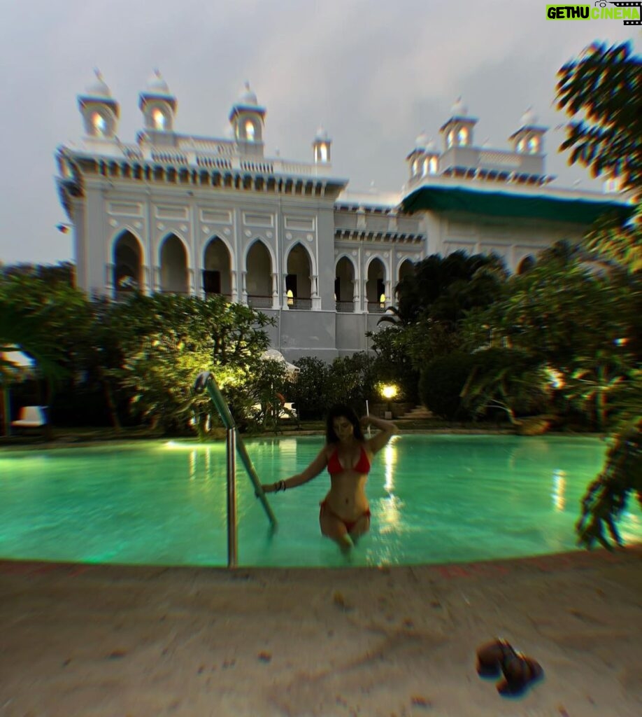 Ruhi Singh Instagram - 🥀 Taj Falaknuma Palace