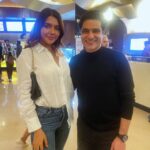 Ruhi Singh Instagram - Some really fun moments from last night’s premiere of #lovestoriyaanatmami What a beautiful compilation of real love stories by @karanjohar @somenmishra @dharmamovies @dharmaticent brilliant! Lots of love for my dear friend and ofcourse the finest director Hardik cheering for you always!! It was a beautiful evening with fellow actors and some very admirable legends whose work I immensely respect and appreciate 🤍 #mami #lovestoriyaan @mumbaifilmfestival @serialclicker811