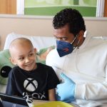 Russell Wilson Instagram - Joy 💛 @ChildrensColo @WhyNotYouFdn