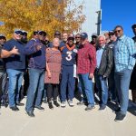 Russell Wilson Instagram - Denver @Broncos Super Bowl Team XXXIII! Coach Mike Shanahan and my high school Football Coach Charlie McFall! Football Legacy!