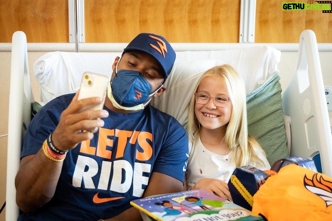 Russell Wilson Instagram - Lilah, Bryleigh, Dimitri and Keran, you guys are awesome! Thank you for inspiring me today! ππΎπ§‘