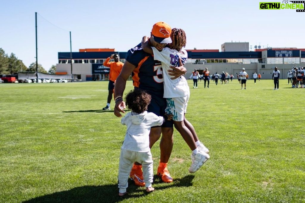 Russell Wilson Instagram - Saturday Family Time. First home game tomorrow! 💙🧡 Denver Broncos