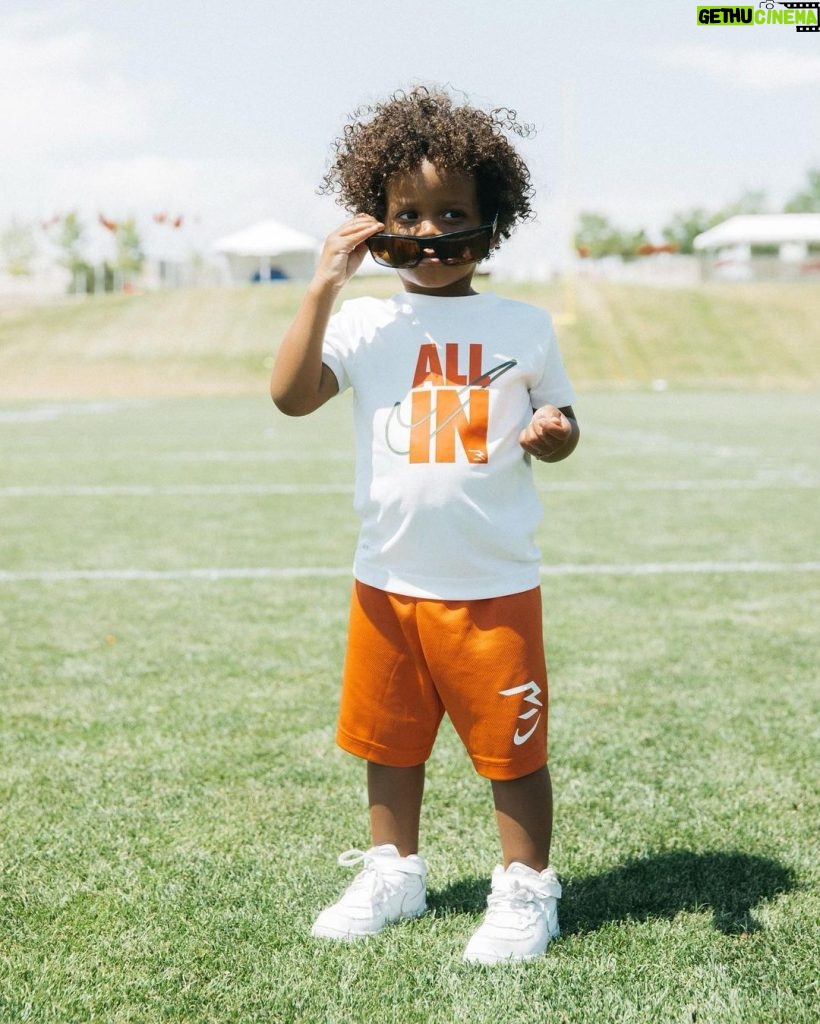 Russell Wilson Instagram - All In Baby. It’s Gameday. 😎 @Broncos @3Brand 📸: @jeffvanags