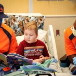 Russell Wilson Instagram - The whole squad visited today!!! @childrenscolo 🧡💙