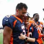 Russell Wilson Instagram - Special Group. Special Day 🧡💙 @ChildrensColo @Broncos @WhyNotYouFdn Denver Broncos