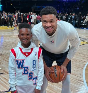 Russell Wilson Instagram - Future’s first @NBA All Star Weekend! One to Remember! #Grateful #NBAAllStar