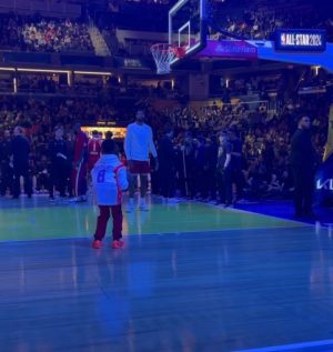 Russell Wilson Instagram - Future’s first @NBA All Star Weekend! One to Remember! #Grateful #NBAAllStar