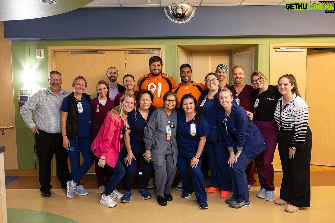 Russell Wilson Instagram - Incredibly Grateful to visit the amazing folks at @centurahealth with @mdhenningsen at St Anthony hospital today. Thank you for inspiring us and keep on fighting! πͺ @broncos @broncosofffield Denver, Colorado