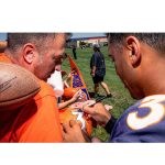 Russell Wilson Instagram - All love #BroncosCountry 🧡💙. See y’all 9/10! Go Broncos!!