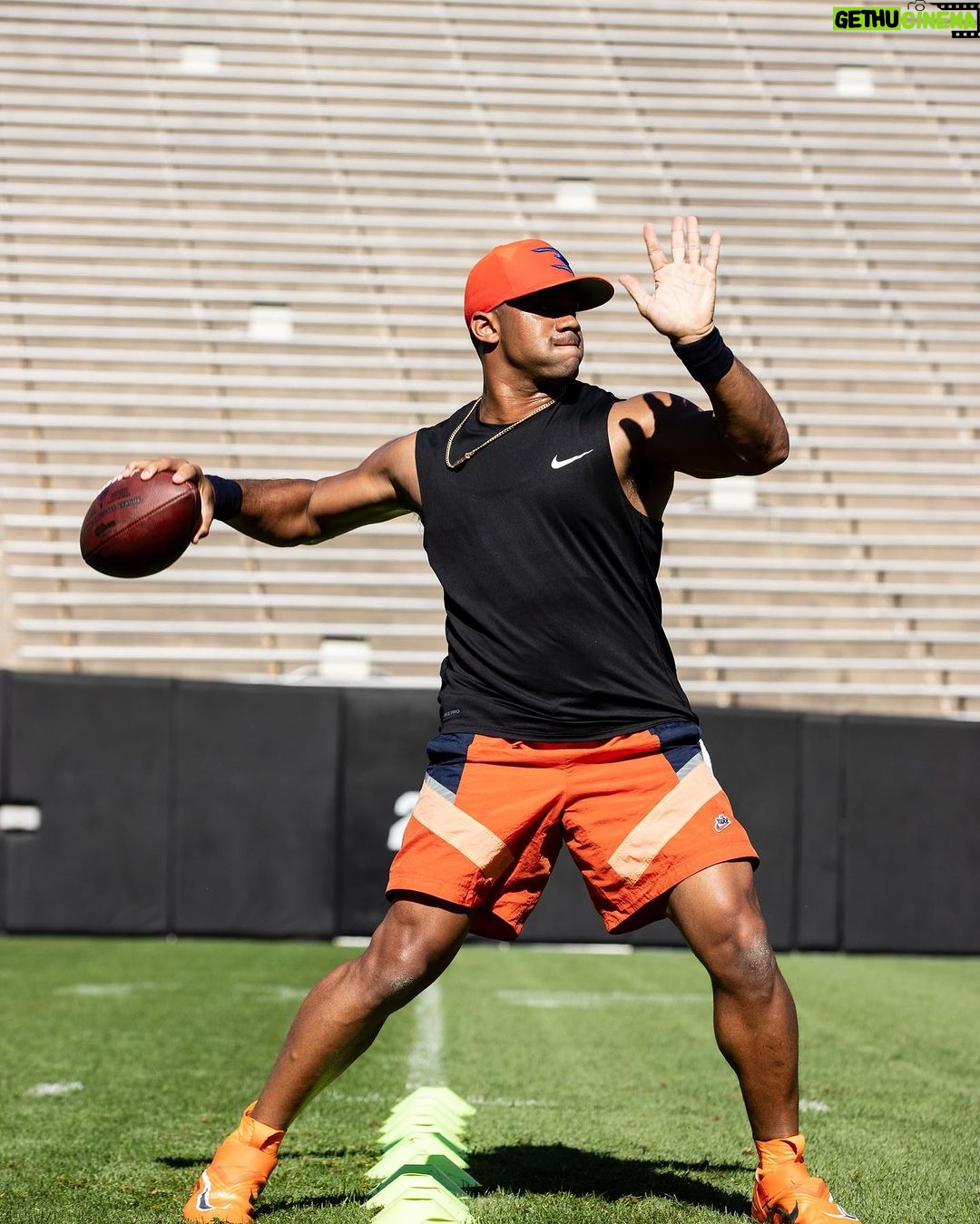Russell Wilson Instagram - Dialed In. Almost That Time 💪🏾
