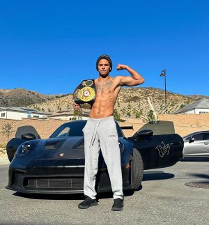 Ryan Garcia Instagram - GIVEAWAY ALERT 🚨 Partnering with @monkeytiltofficial they gave me a new car for my victory we are going to give away 10 thousand to two people 

All you have to do is tag two friends on this post and follow their account @monkeytiltofficial Best Chances and Merry Christmas 🎄