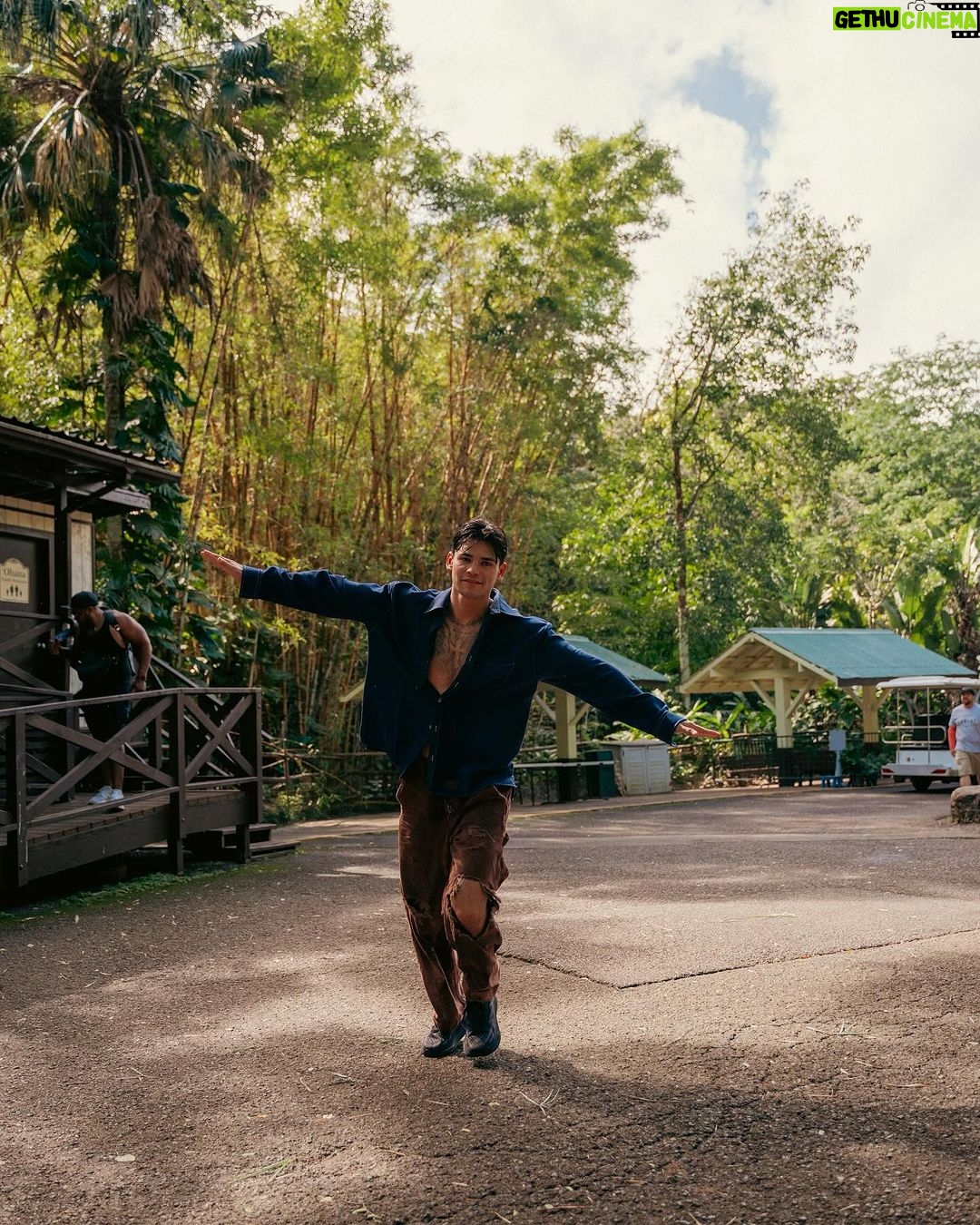 Ryan Garcia Instagram - As I said Part 2 was coming and now it is here 🏝️ You are probably wondering who is that handsome fellow in the photos. That is @andrewcapucetti aka Peter Griffin 😭 He is going to be pissed that I called him that publicly 🤣🤣 Shoot him a dm of some Peter Griffin Memes would bring a lot of joy to me and laughter 🤣 all in fun guys. He knows I love him. Yall have a great day May God bless you.