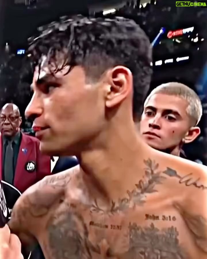 Ryan Garcia Instagram - Praise the Lord Jesus Christ 🙏 HAPPY NEW YEAR. WALK into the new year with God and continue to walk with him for the rest of your life AMEN