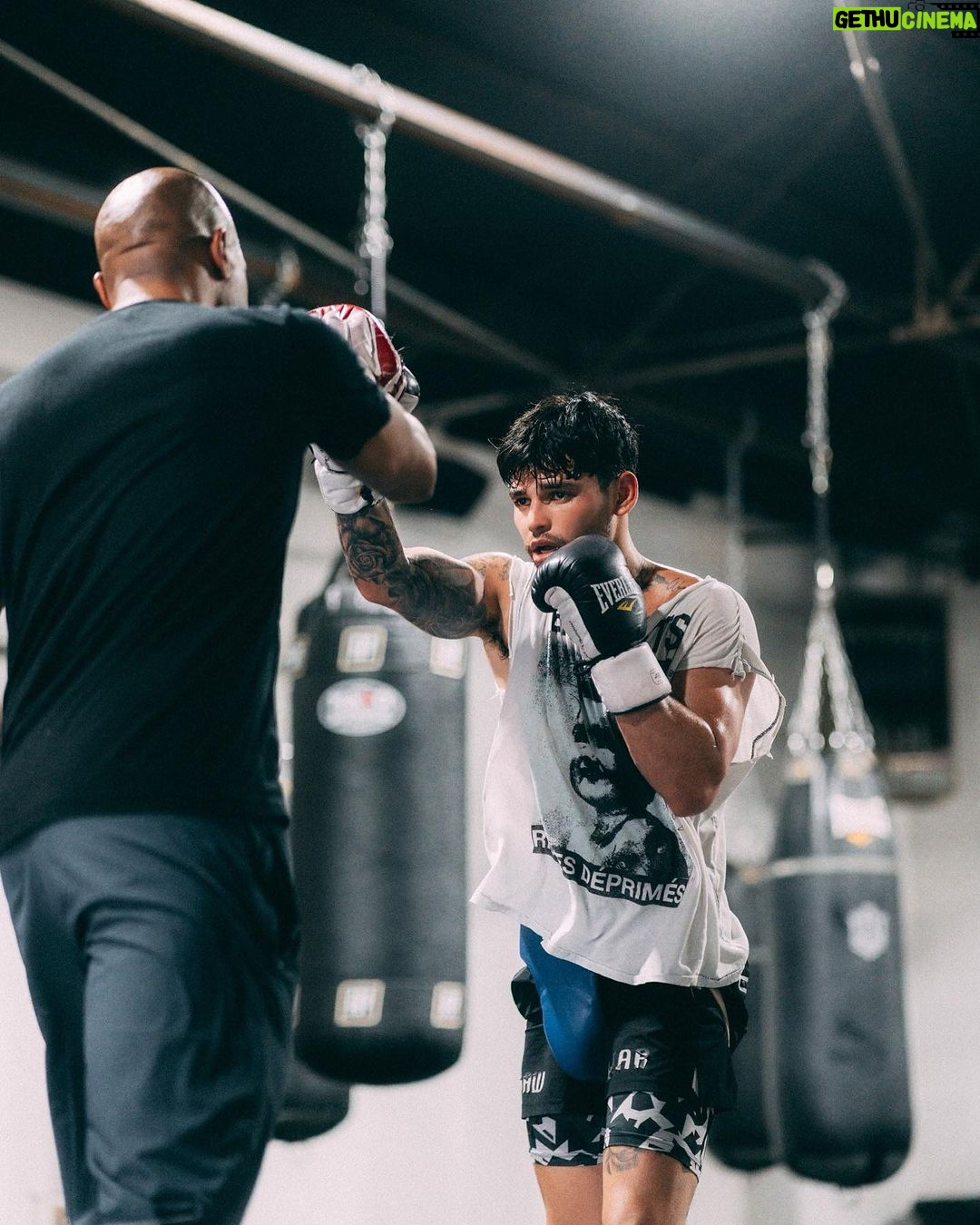 Ryan Garcia Instagram - Keeping up the pressure π₯π₯ Camp is going great so far π tough fight ahead but I am ready for the challenge. Iβll see everyone in Houston at the Toyota center. πΈ @95.media Dallas, Texas