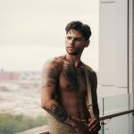 Ryan Garcia Instagram - Keeping up the pressure 🥊🔥 Camp is going great so far 👊 tough fight ahead but I am ready for the challenge. I’ll see everyone in Houston at the Toyota center. 📸 @95.media Dallas, Texas