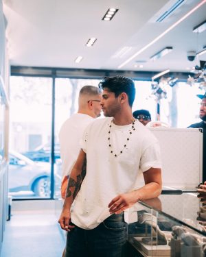 Ryan Garcia Instagram - Shenanigans with @floydmayweather and @adinross W Chat 💬 📸 @95.media 

Can Adin fight tho??? Neon Lit always