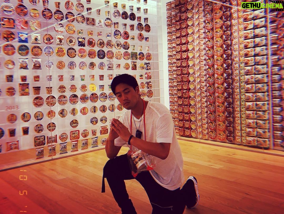 Ryan Higa - 156K Likes - Girls like a guy that can cook. #cupnoodlesmuseum