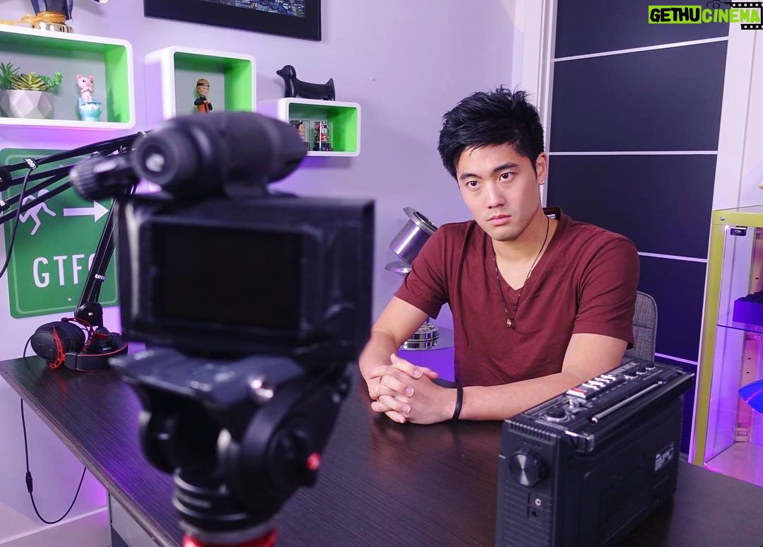 Ryan Higa Instagram - “If I quit Youtube” just uploaded.l and it’s quite a serious video unlike this pic. The camera’s not even on.. in fact, if you look close enough, it’s not even a real camera.