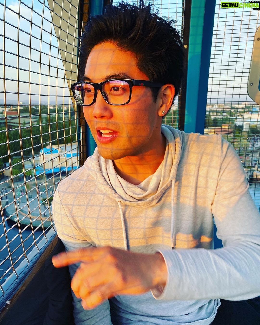 Ryan Higa - 144.7K Likes - #Throwback to a month ago before they closed... What “trying to play it cool, like it isn’t the most terrifying ride in the park, AS it begins to slide!” looks like. #ifyouknowyouknow