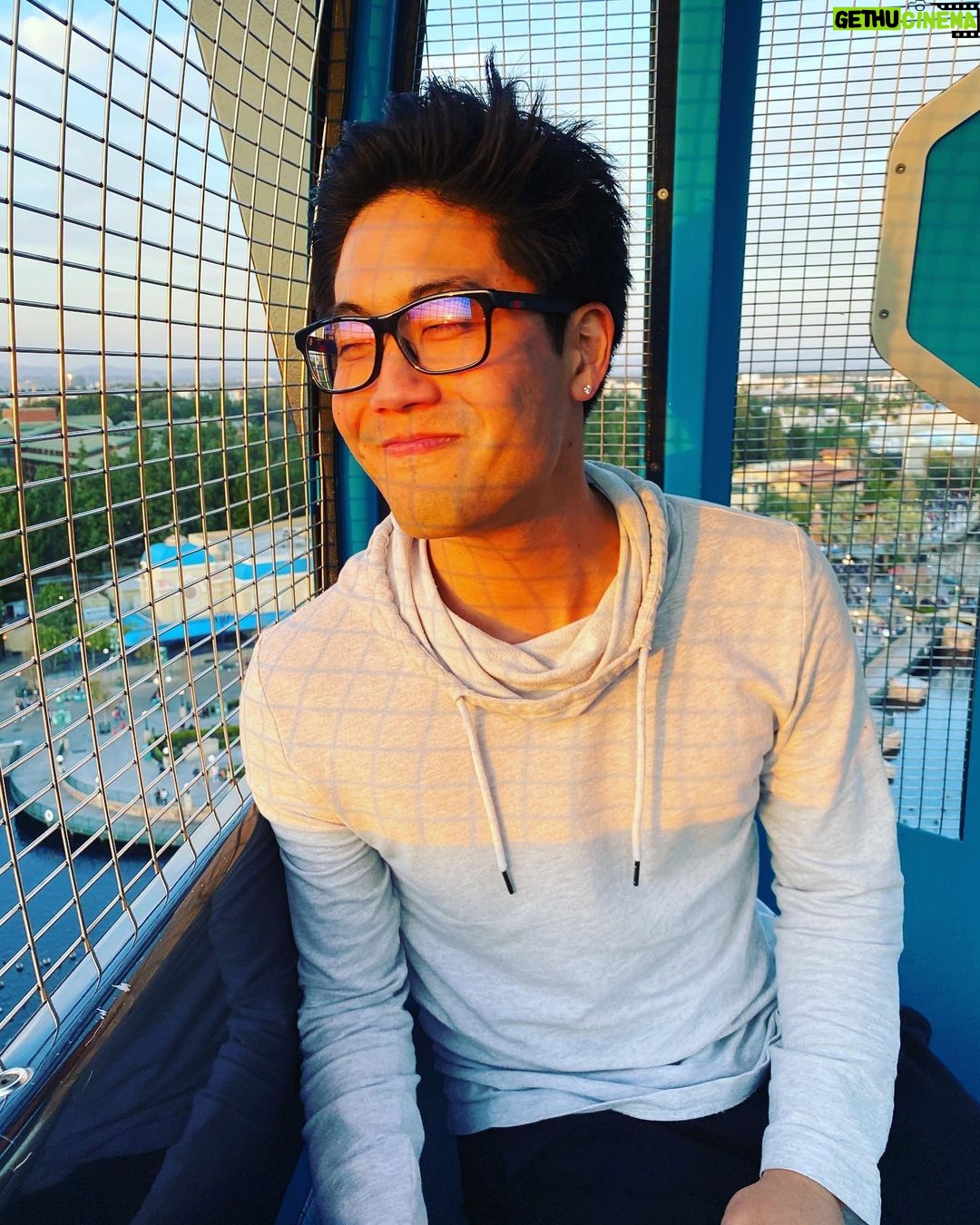 Ryan Higa - 144.7K Likes - #Throwback to a month ago before they closed... What “trying to play it cool, like it isn’t the most terrifying ride in the park, AS it begins to slide!” looks like. #ifyouknowyouknow