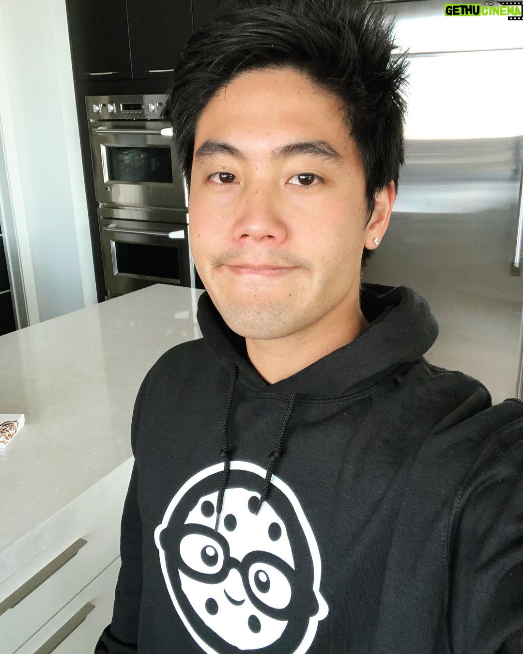 Ryan Higa - 144.8K Likes - Thinking about getting glasses again so I can look like the guy on my sweater.. also, pretty sure my lasik is wearing off lol.. thank you @rosannapansino for the merch!