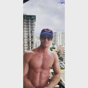 Ryan Kelley Instagram - Hat..check! Shades..check! Sunscreen..double check! Sun...SUN?!..hello Sun?! #Honolulu 🚫☀️