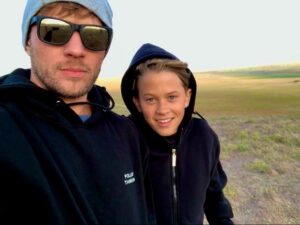 Ryan Phillippe Instagram - my road dawg for life. happy birthday.
#AllDeacon16 #LoveYouMoreThanKhaledLovesAsahd
🧡u🌞