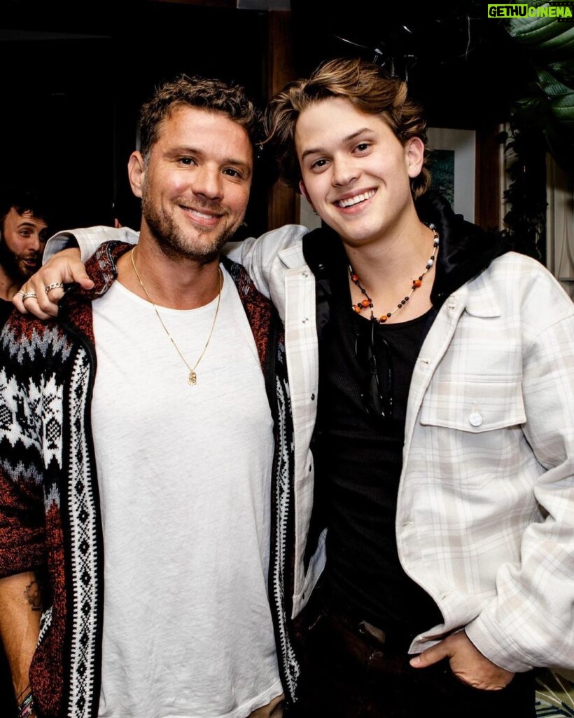 Ryan Phillippe Instagram - Awesome night w family & friends celebrating the release of, “A New Earth” by @deaconphillippe !! Thank you so much to everyone who attended and to our sponsors: @drinkmamitas @tequilaavion & @soliscatequila Also, special thanks to @staffordschlitt @melroseplacela and my dawg @benmassing for helping me w the setup in very few balloons. Stream, download, and listen to the album.😊#AOTY Photos by: @simplyyvan who crushed it Melroseplace La