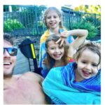 Ryan Phillippe Instagram - sum nee-sez i 🖤...