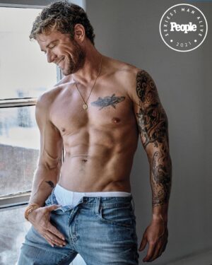Ryan Phillippe Instagram - From the current @people sexiest man alive(not me) issue out everywhere now.
Shot by: @yutsai88