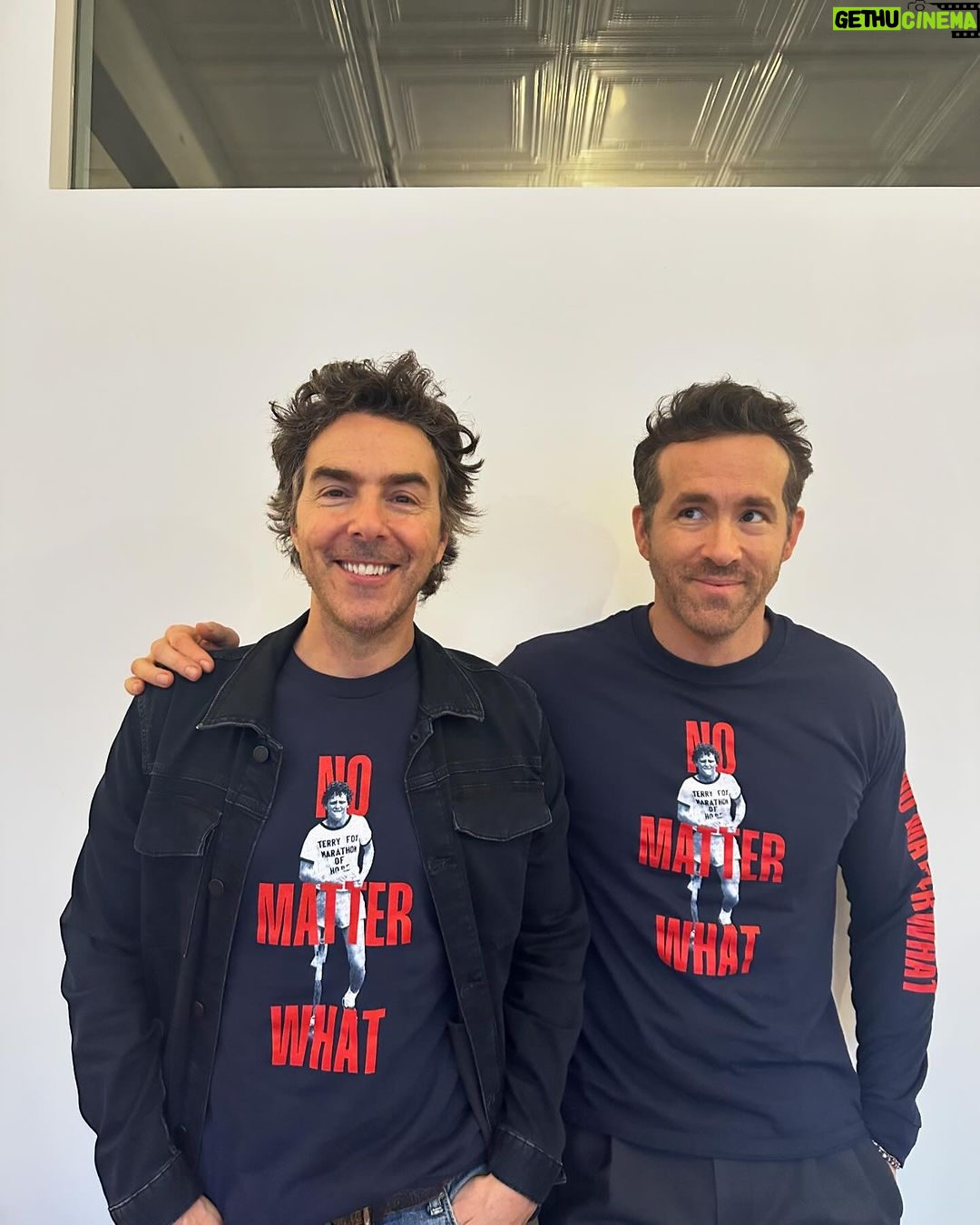 Ryan Reynolds Instagram - This year’s limited edition #TerryFoxRun shirts are now available. All proceeds benefit cancer research. I’ve been doing this run since I was a little kid. The @terryfoxfoundation has helped countless people — standing on the shoulders of the great, Terry Fox. 🇨🇦
