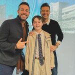 Ryan Seacrest Instagram - Introducing one superhero to another at @primarychildrens Payson doesn’t only dream of being an actor, he dreams of being a superhero actor; so safe to say he was excited to meet @zacharylevi Intermountain Primary Children's Hospital