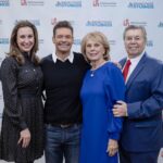 Ryan Seacrest Instagram - Handing over the keys to my new friends at @primarychildrens in SLC, a space where they’ll be able to create, connect, and discover. You’re on the air! Thanks to the entire hospital team, the patients and families in attendance, and our special guests - Miles Teller, @andygrammer, @zacharylevi. We couldn’t have done it without you! Intermountain Primary Children's Hospital