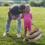 Ryan Seacrest Instagram - Garden field trip. I think the basket might be too big for 3 cherry tomatoes
