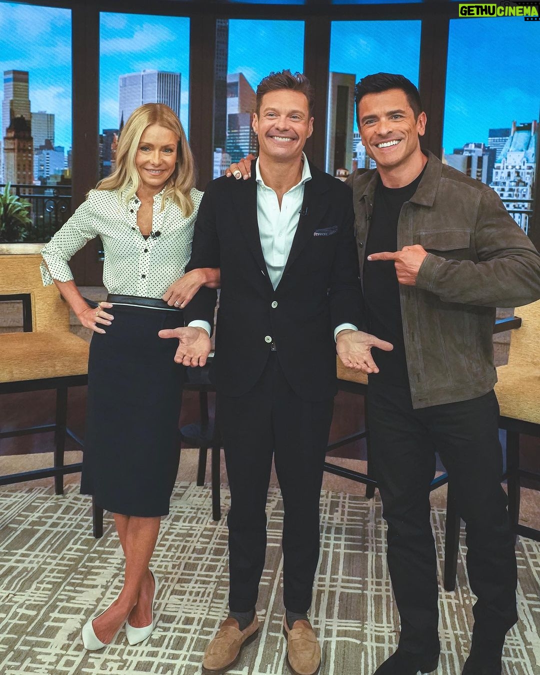 Ryan Seacrest Instagram - Having a ball being back in NY talking all things Seacrest Studios. Our 13th studio opens its doors soon at @cohen_childrens ! Manhattan, New York