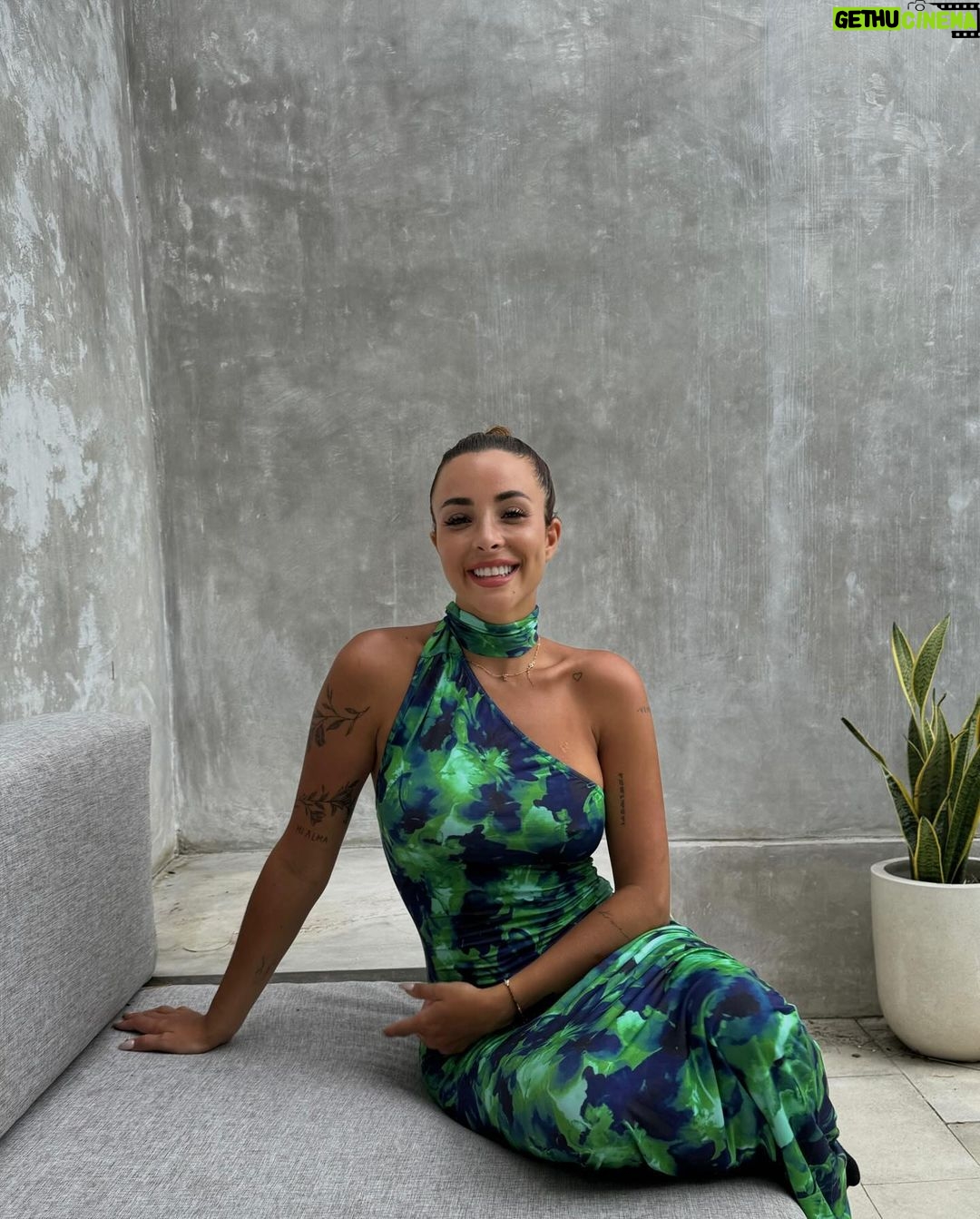 Rym Renom Instagram - 21:21 💚 Bali, Indonesia