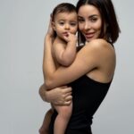 Rym Renom Instagram - Joyeux anniversaire à l’amour de ma vie, ma petite jumelle, ma guerrière depuis le premier jour où tu es venue au monde. Tu es toute ma vie, et je te remercie pour tout l’amour que tu me donnes.Ta maman est toujours là près de toi, pour la vie🤍 Bali, Indonesia