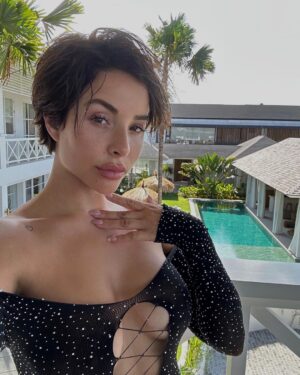 Rym Renom Instagram - I'm all my versions in Bali 💕
