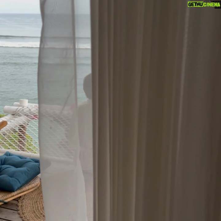Rym Renom Instagram - Simple things 🤍 Uluwatu, Bali, Indonesia