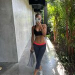 Rym Renom Instagram - La reprise du sport !!! J’avais hâte de commencer une bonne routine sportive , puis ensuite je lis un peu. Ce livre me plaît beaucoup, il m’aide à comprendre beaucoup de choses et me donne envie de continuer à écrire pour mon prochain livre.📕 Appréciez-vous la lecture? Quel livre avez-vous entre les mains en ce moment? Je vous lis 🤍 Bali, Indonesia